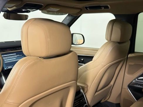 Certified 2024 Land Rover Range Rover SE image 22