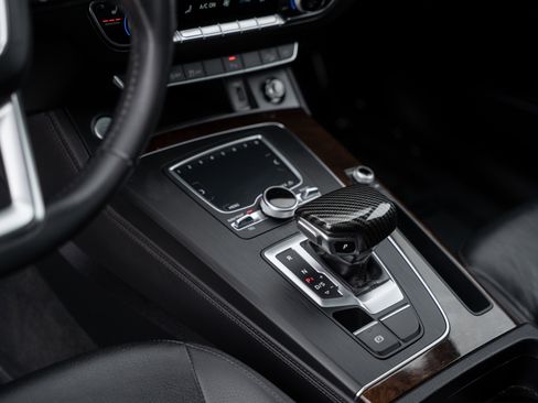 Used 2019 Audi Q5 2.0T Premium Plus w/ Premium Plus Package image 10