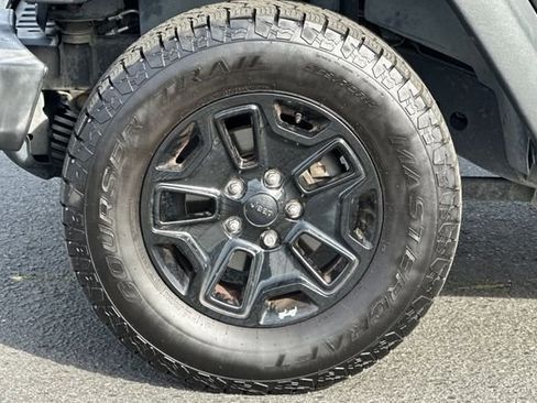 Used 2016 Jeep Wrangler Sport image 26