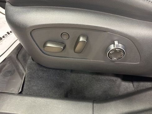 Used 2025 Buick Enclave Avenir w/ Super Cruise Package image 45