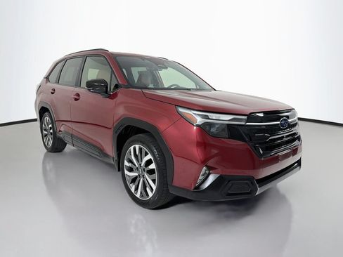 Used 2025 Subaru Forester Touring AWD/4WD image 1