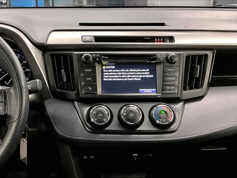 Used 2018 Toyota RAV4 LE w/ Carpet Mat Package image 6