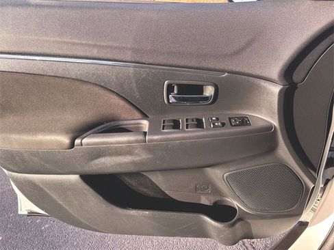 Used 2016 Mitsubishi Outlander Sport ES image 19