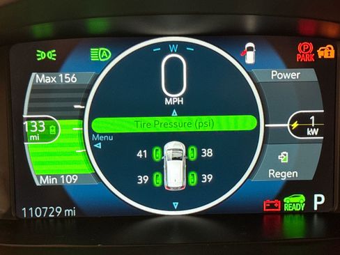 Used 2020 Chevrolet Bolt Premier w/ Infotainment Package image 19