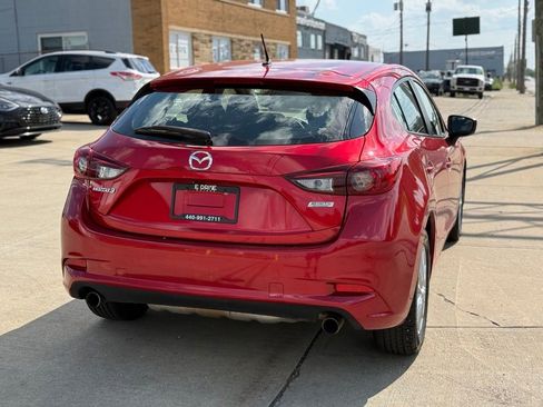 Used 2018 MAZDA MAZDA3 Sport FWD image 7