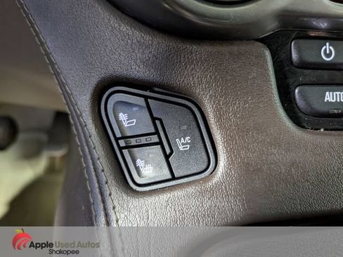 Used 2015 Chevrolet Suburban LTZ AWD/4WD image 24