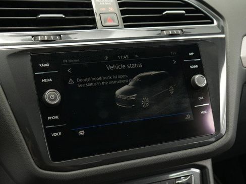 Used 2021 Volkswagen Tiguan SE R-Line image 39