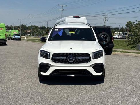 Used 2021 Mercedes-Benz GLB 250 4MATIC image 2