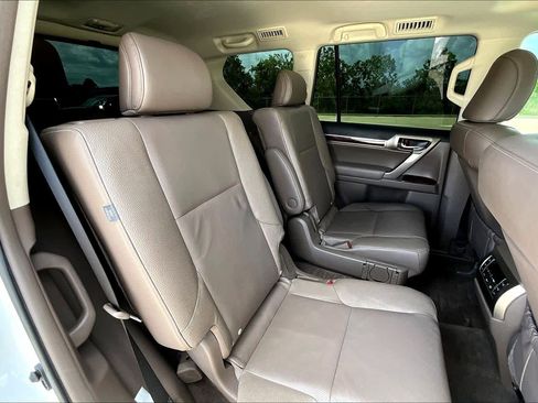 Used 2019 Lexus GX 460 Premium image 19