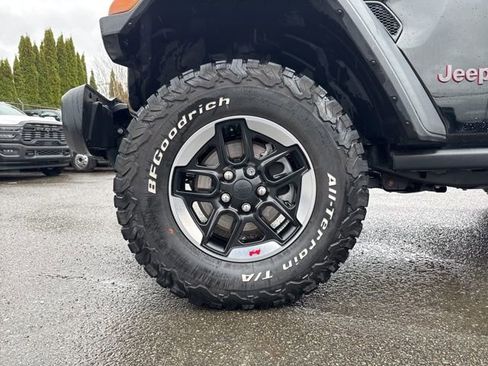 Used 2019 Jeep Wrangler Rubicon AWD/4WD image 17