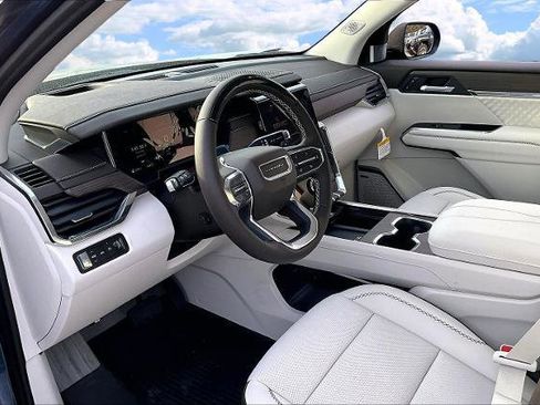 New 2026 GMC Acadia Denali w/ Super Cruise Package image 6