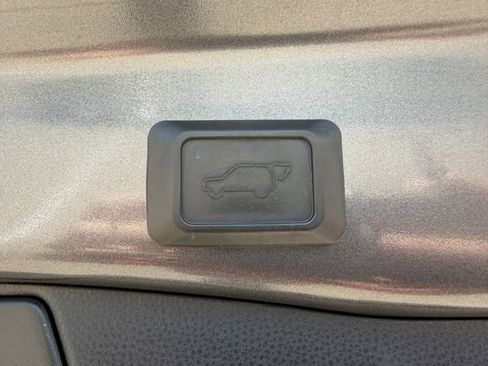 Certified 2022 Toyota RAV4 XLE w/ Convenience Package image 31