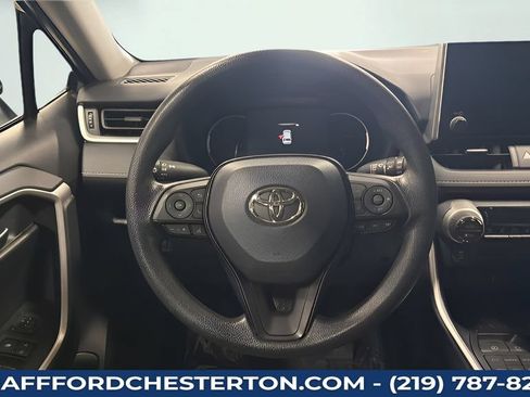 Used 2025 Toyota RAV4 XLE AWD/4WD image 22