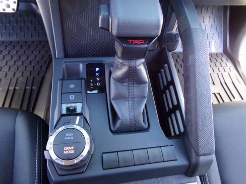 Used 2024 Toyota Tacoma TRD Sport AWD/4WD image 42