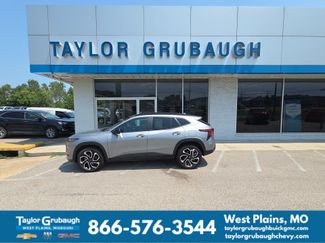 Used 2025 Chevrolet Trax RS FWD video 1