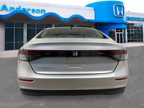 Certified 2025 Honda Accord SE image 4