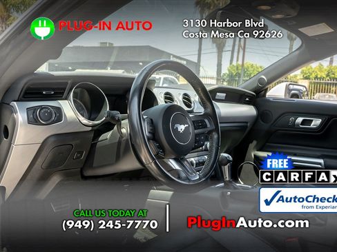 Used 2022 Ford Mustang Premium RWD image 5