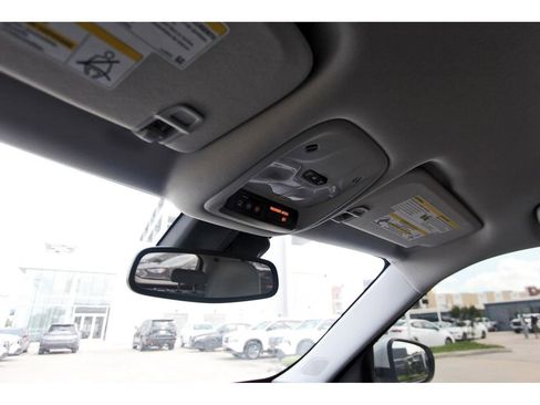 Used 2021 Chevrolet TrailBlazer LT w/ Convenience Package image 18