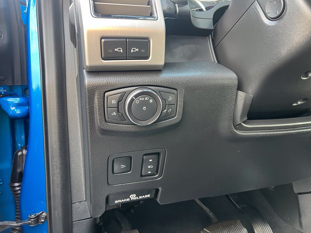 Used 2021 Ford F350 Platinum w/ FX4 Off-Road Package AWD/4WD image 38