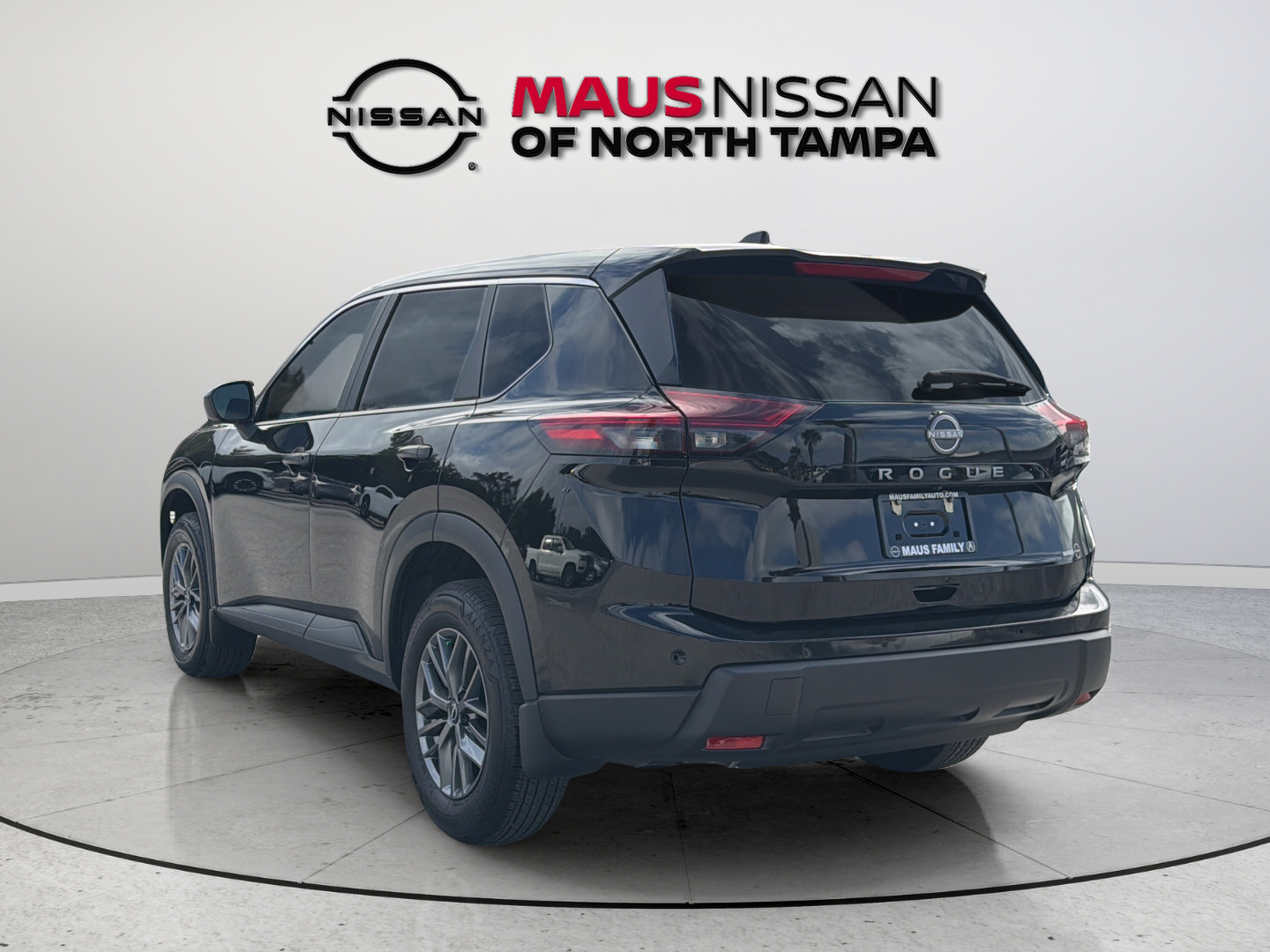 Certified 2025 Nissan Rogue S FWD image 8