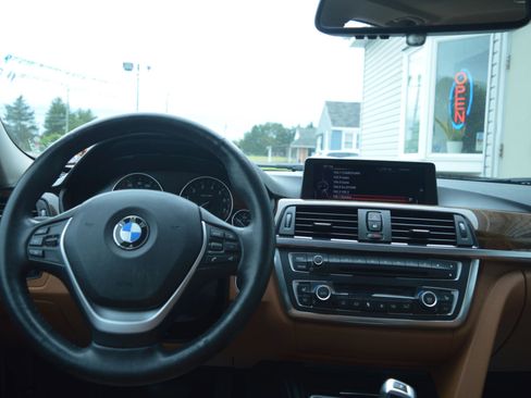Used 2015 BMW 328i xDrive Sedan AWD/4WD image 30
