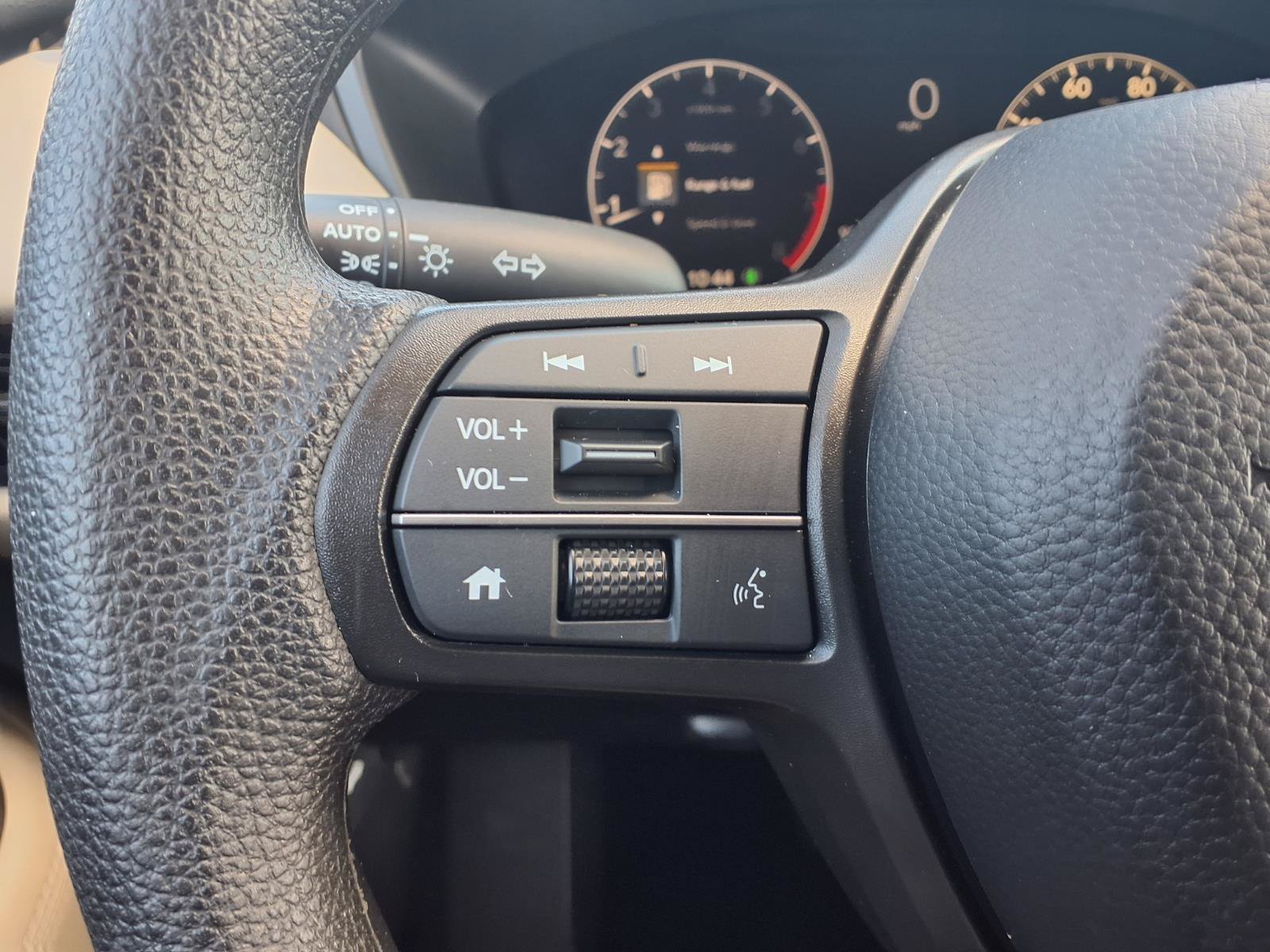 Certified 2027 Honda HR-V LX image 15
