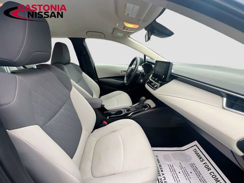 Used 2022 Toyota Corolla LE image 34