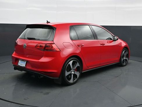 Used 2017 Volkswagen GTI SE FWD image 7
