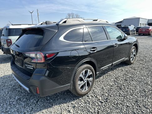 Used 2022 Subaru Outback Touring image 2