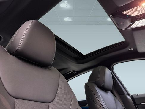 Certified 2023 BMW i4 eDrive40 RWD image 15