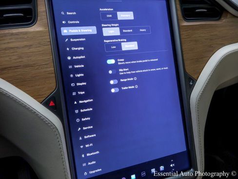 Used 2018 Tesla Model X 100D image 29