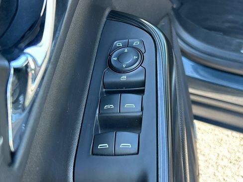 Used 2019 GMC Acadia SLT FWD image 17