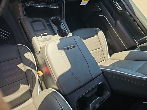 New 2026 GMC Sierra 2500 AT4X w/ AT4X AEV Edition AWD/4WD image 23