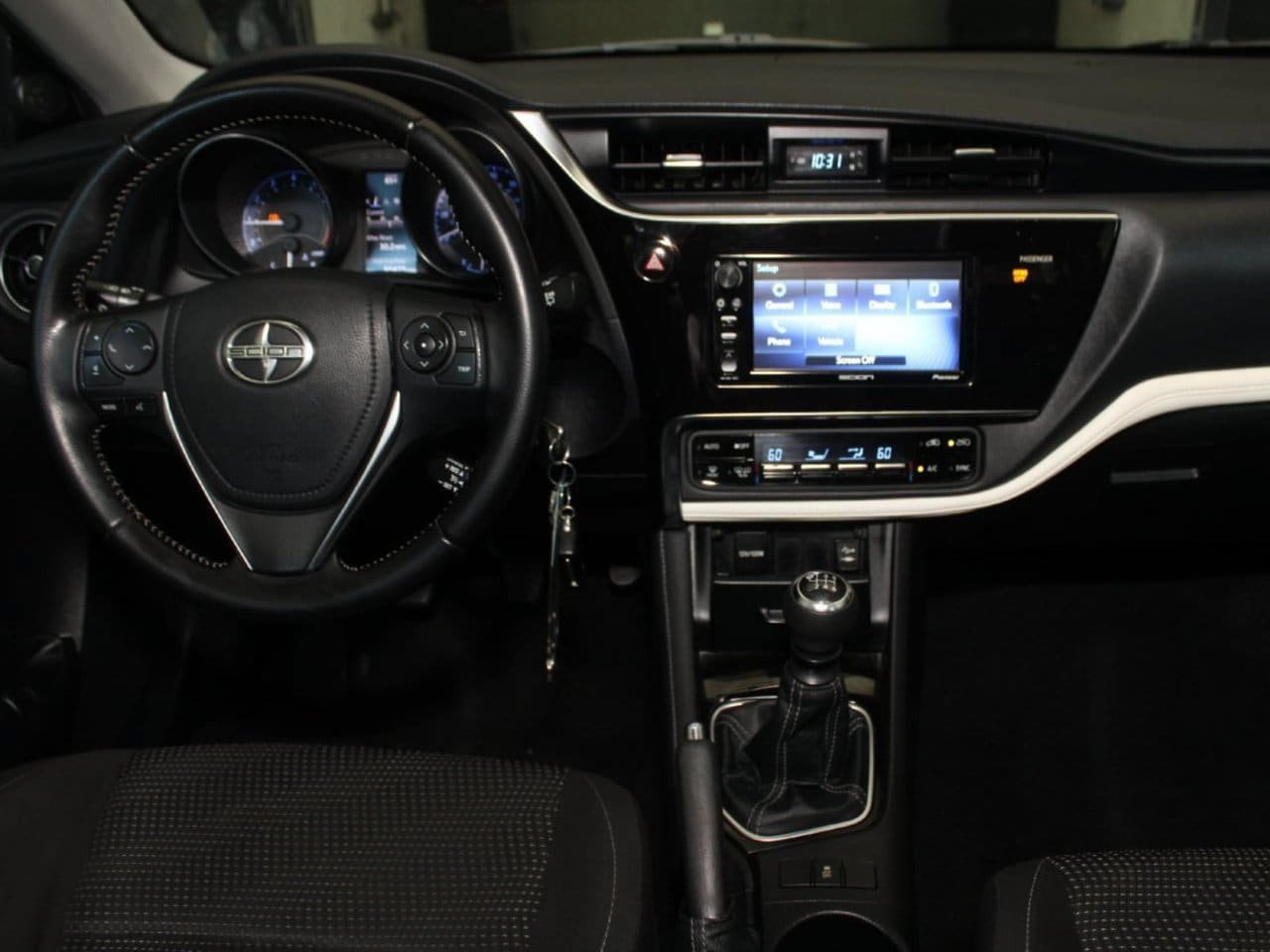 Used 2016 Scion iM FWD image 17