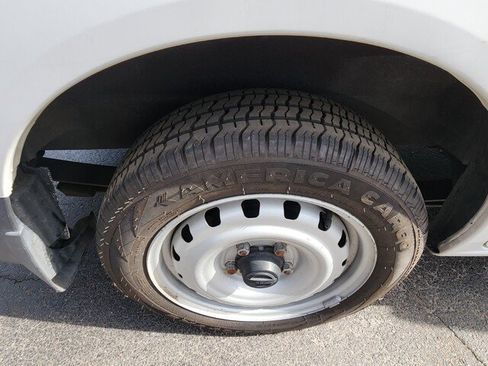 Used 2018 Nissan NV200 S image 19