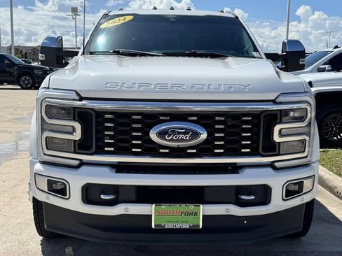 Used 2024 Ford F450 Limited w/ FX4 Off-Road Package image 7