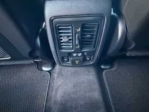 Used 2014 Jeep Grand Cherokee Summit image 16