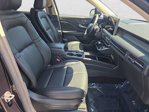 Used 2024 Lincoln Corsair AWD w/ Equipment Group 101A image 10