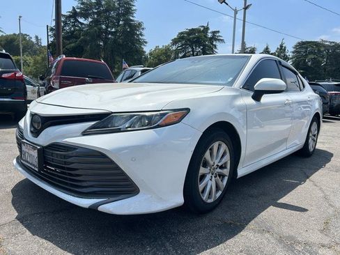 Used 2019 Toyota Camry LE FWD image 1
