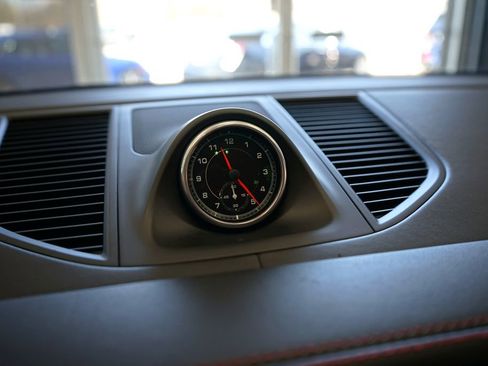 Used 2015 Porsche Macan S w/ Premium Package Plus image 37