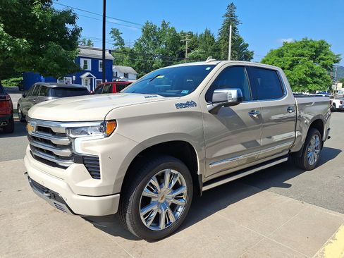 New 2026 Chevrolet Silverado 1500 High Country AWD/4WD image 3