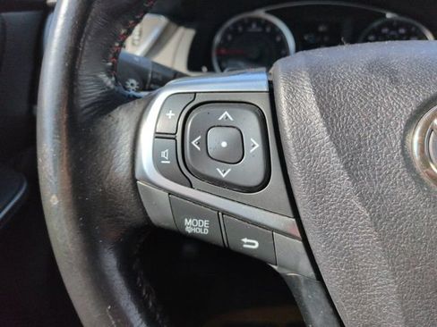 Used 2016 Toyota Camry SE FWD image 31