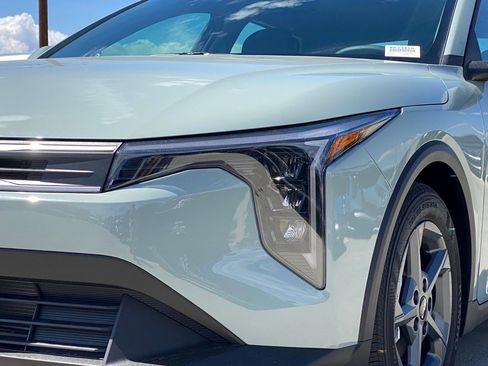 New 2026 Kia K4 FWD image 8