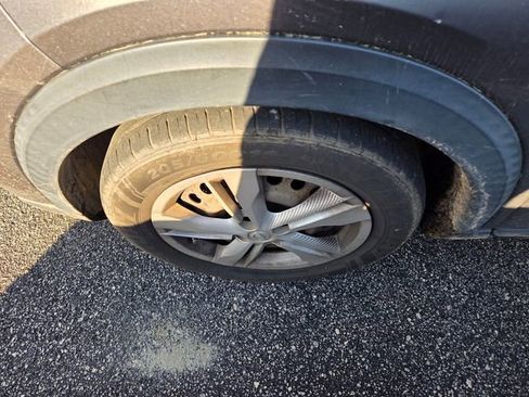 Used 2018 Nissan Kicks S image 4