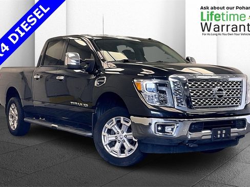 Used 2016 Nissan Titan SL image 1