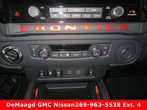 New 2025 Nissan Frontier PRO-4X w/ Pro Premium Package image 38