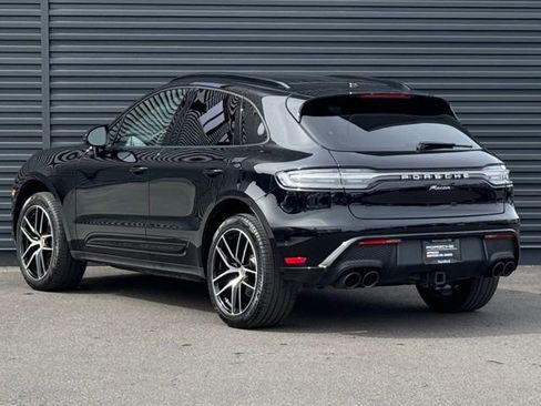 Certified 2023 Porsche Macan AWD/4WD image 3