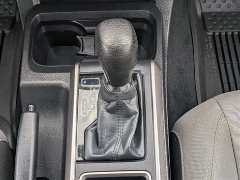 Used 2022 Toyota Tacoma SR5 image 11