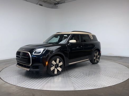 Used 2026 MINI Cooper Countryman S w/ Comfort Package Max image 7