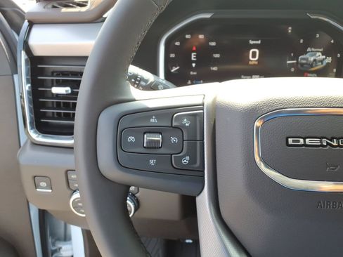 New 2026 GMC Sierra 2500 Denali w/ Denali Reserve Package AWD/4WD image 11